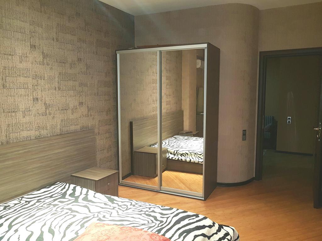 Apartment On Mirqasimov St.29 バクー エクステリア 写真
